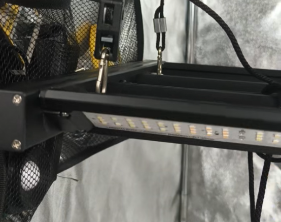 ICEVER produced actual angle-adjustable growth light samples based on the concept of light loss to verify market feasibility.
